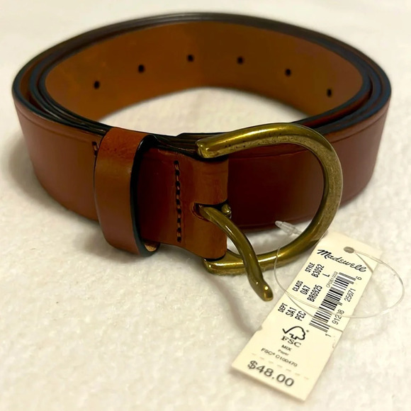 Madewell Accessories - NWT Madewell Women’s Belt. Size Large. Tan color